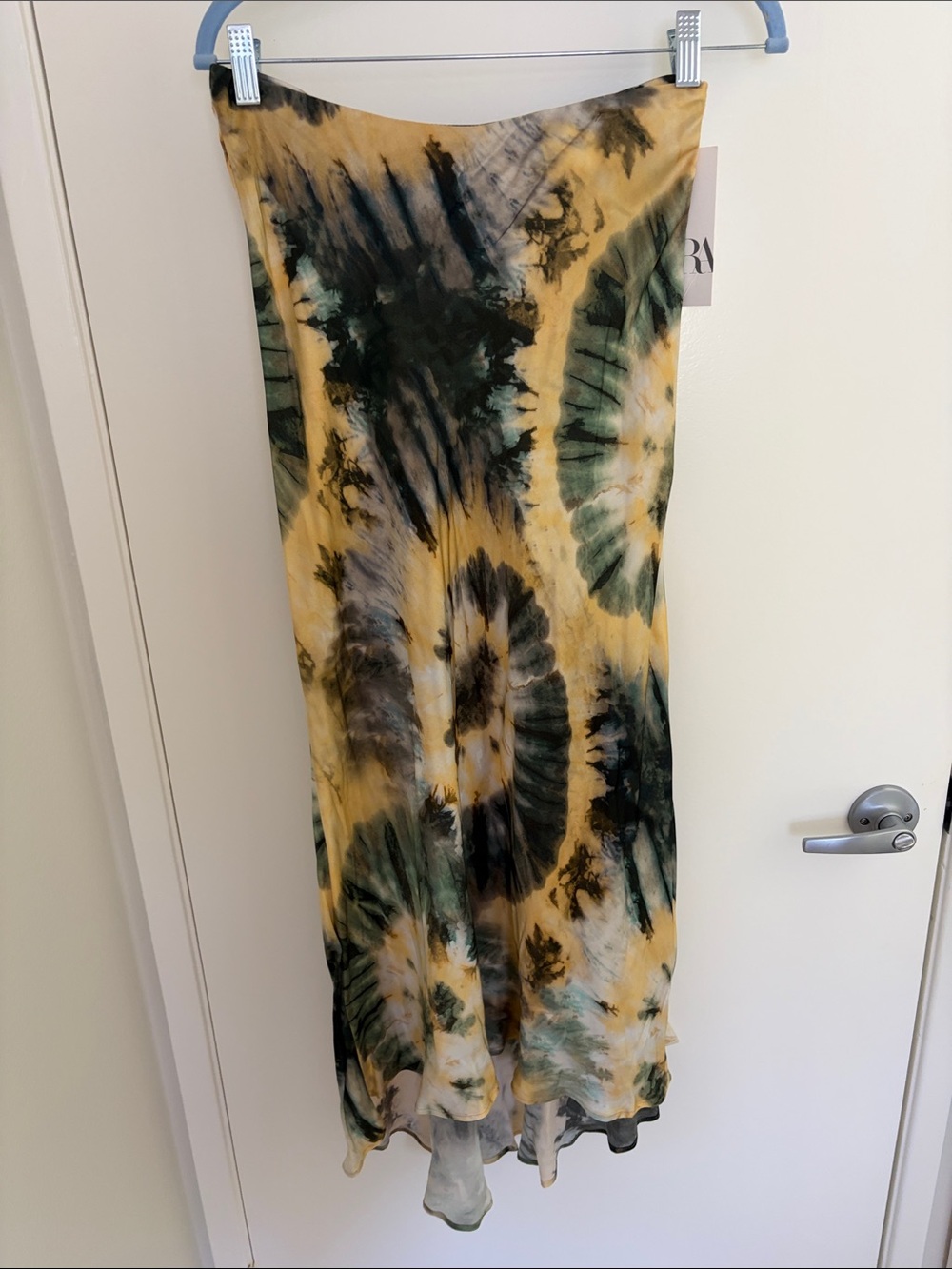 ZARA SATIN Tie-Dye Yellow and Green Maxi Skirt M‎